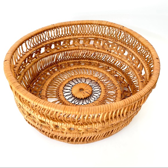 Vintage 70s Wicker Woven Basket
